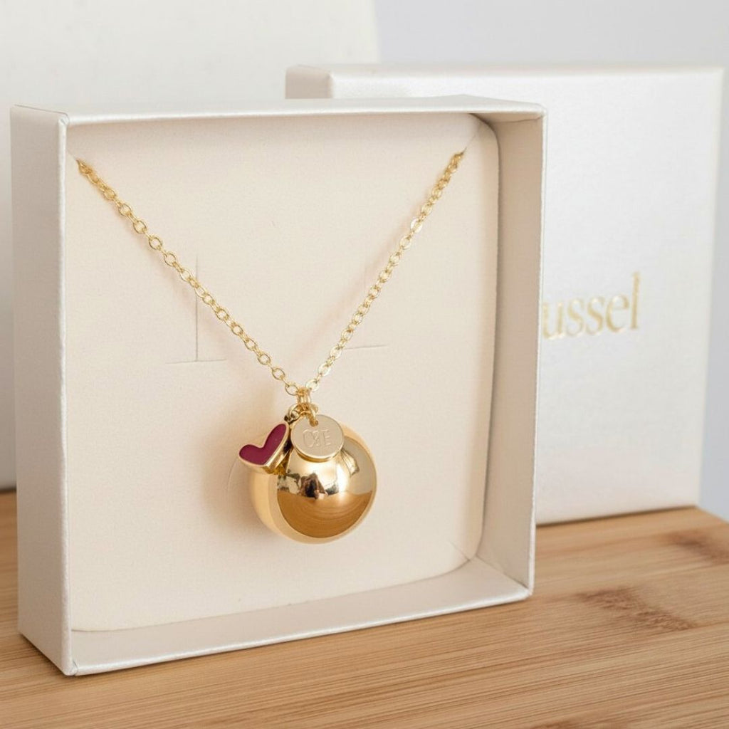 Bola de grossesse personnalisé initiales et coeur rouge - Plaqué or 18k