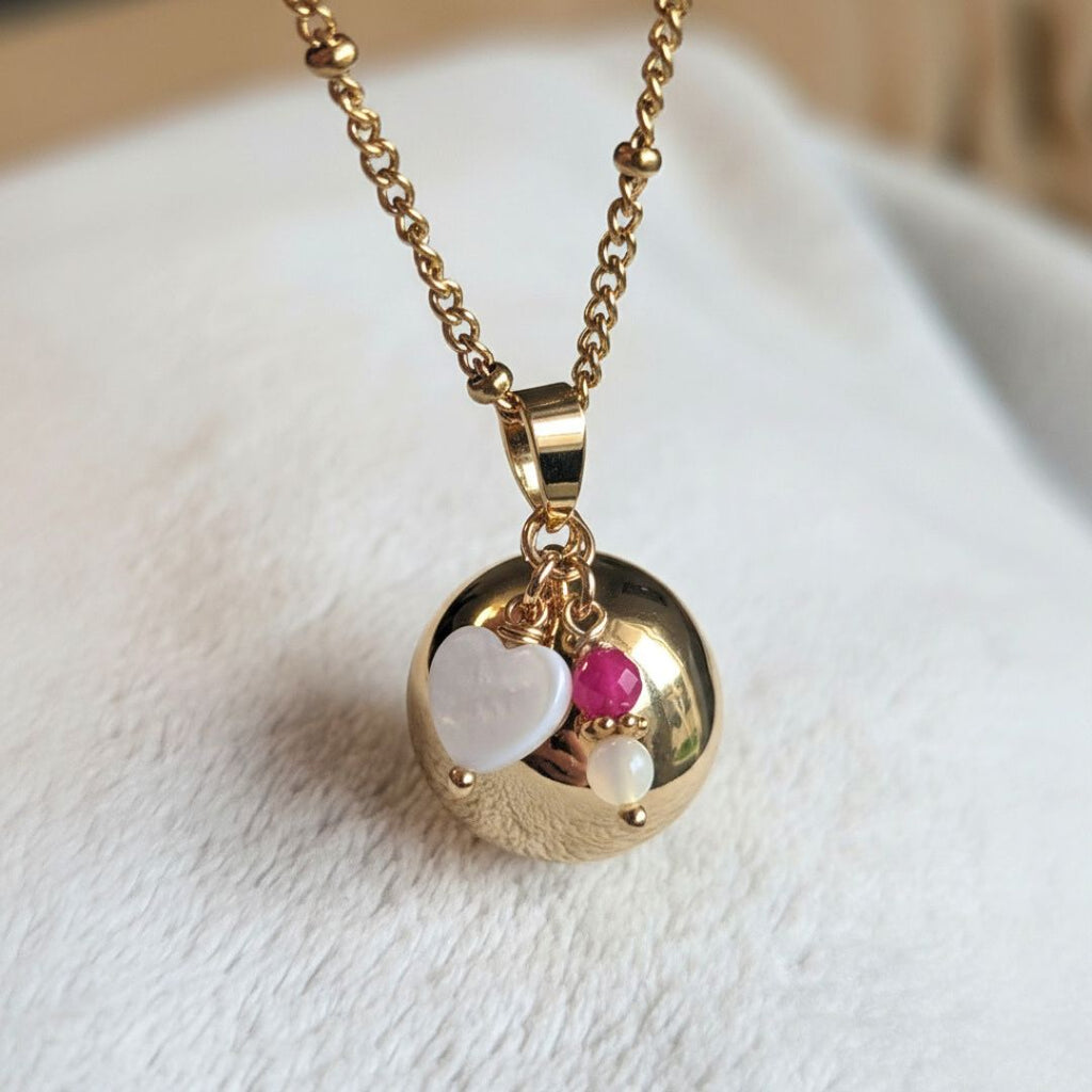 Bola grossesse coeur nacre & pierre rubis - Plaqué or & chaine acier