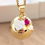 Bola de grossesse or coeur blanc pierre naturelle rubis et perle en nacre plaqué or 18 carats